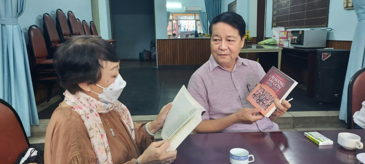 Ra mắt sách nghiên cứu về lịch sử sân khấu cải lương 2 Ra mắt sách nghiên cứu về lịch sử sân khấu cải lương